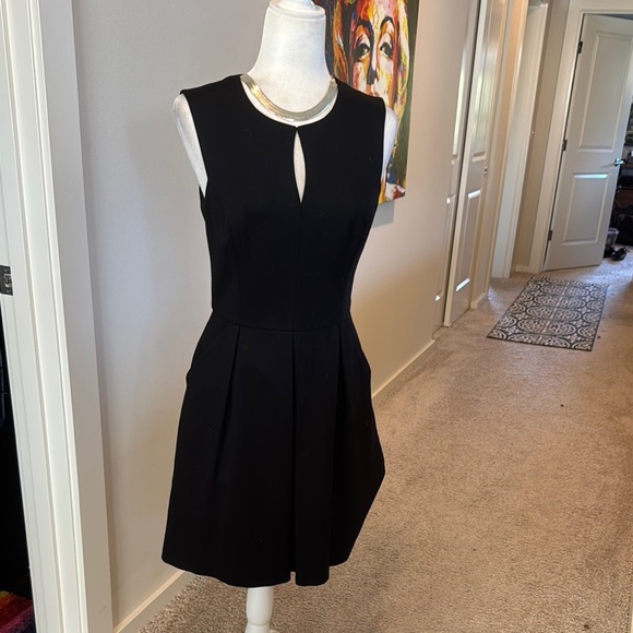 Trina Turk Black Mini Cut Out Pleated Sheath Dress - Picture 1 of 11
